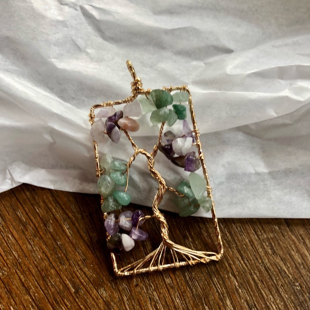 Wired tree amethyst/aventurine stone pendant NWOT
